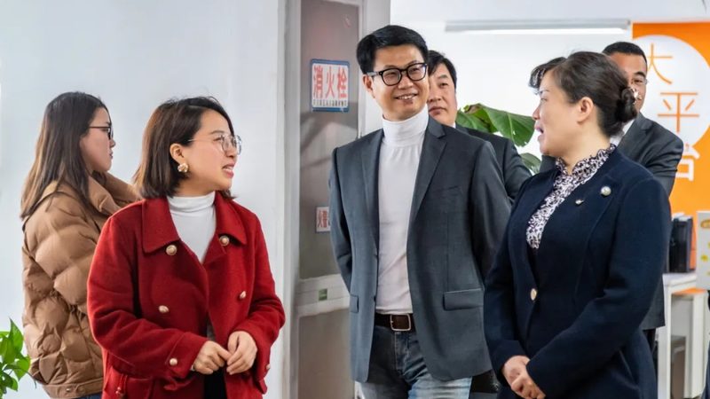 服装品牌VI设计收费标准揭秘：如何合理评估与选择