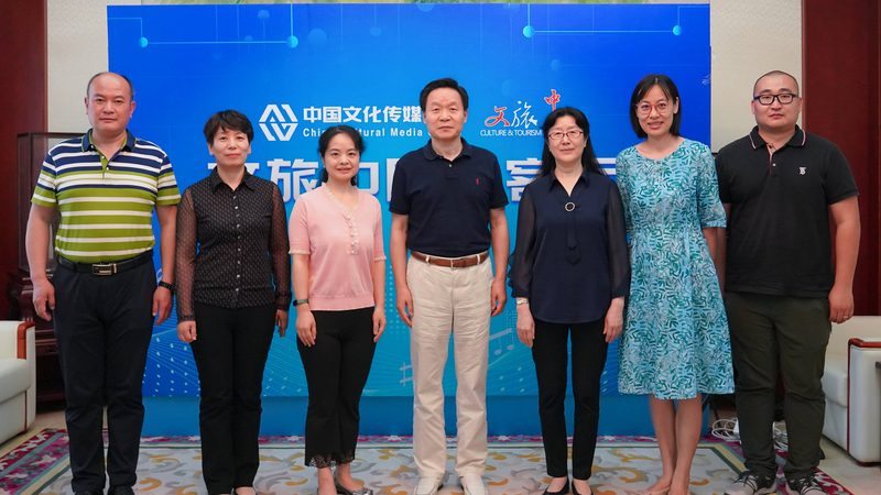 品牌策划与设计：案例解析背后的策略与技巧